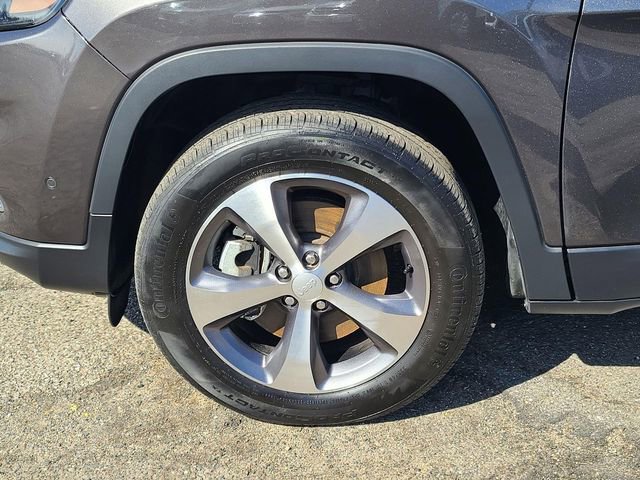 Used 2022 Jeep Cherokee Limited AWD/4WD image 34