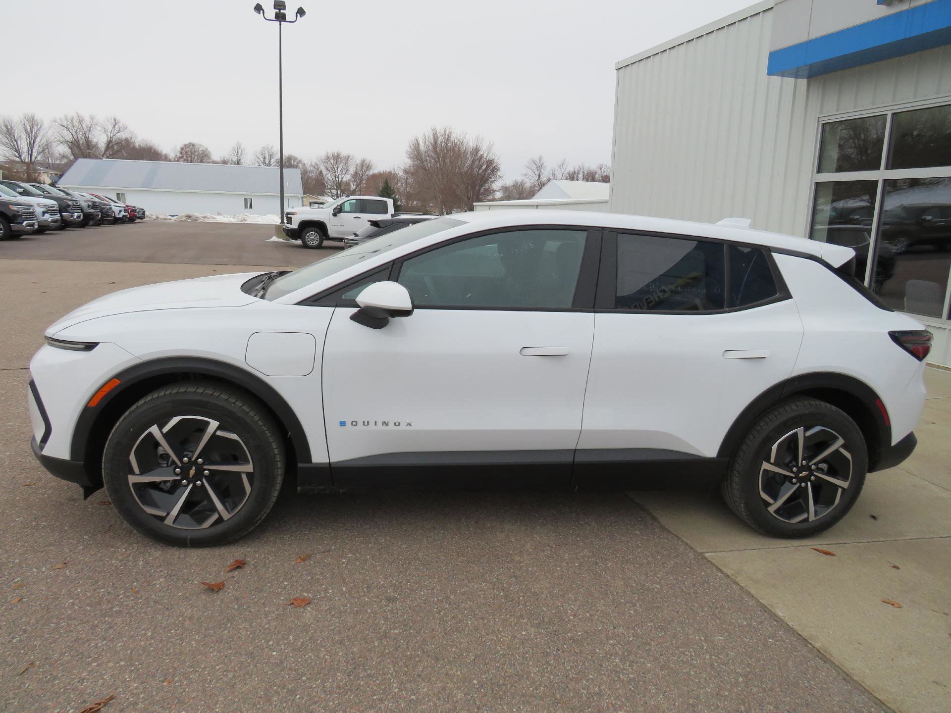 New 2026 Chevrolet Equinox EV LT image 1