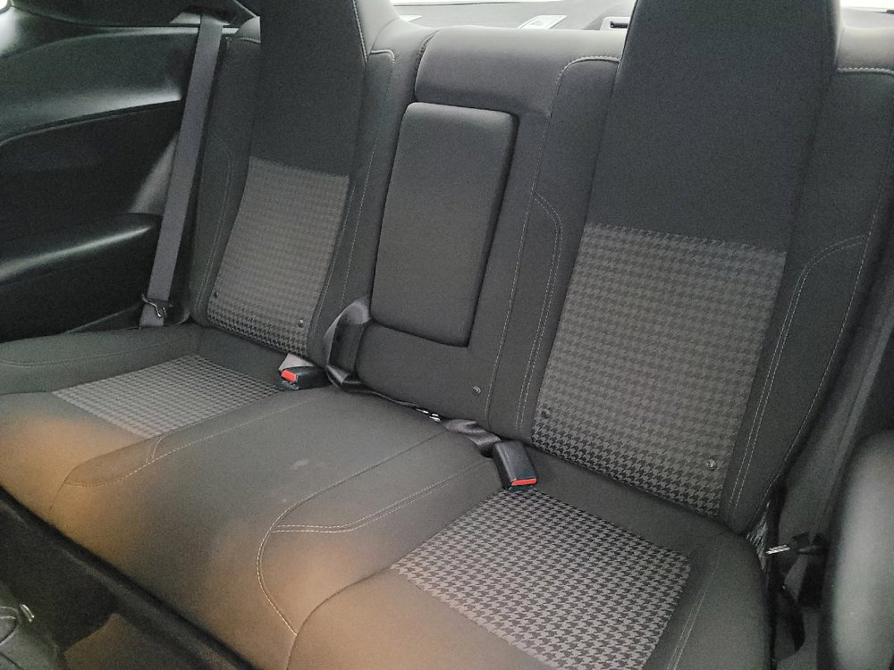 Used 2019 Dodge Challenger SXT RWD image 18