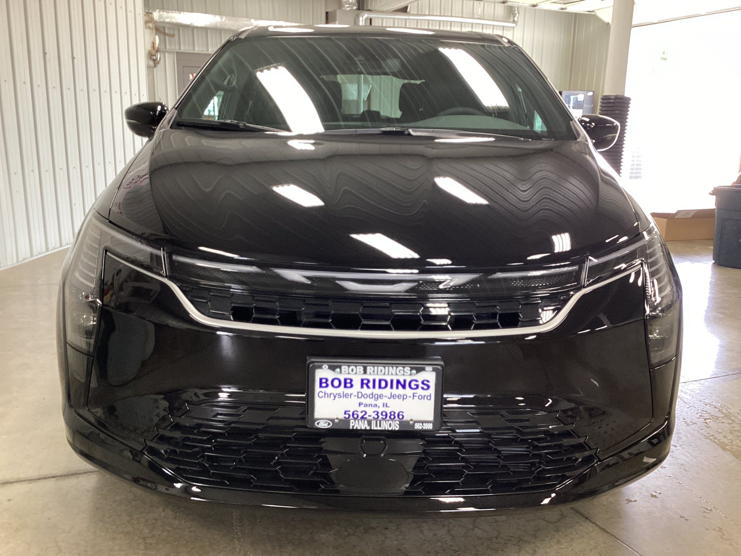 New 2027 Chrysler Pacifica Select w/ Family Tech Group AWD/4WD image 10