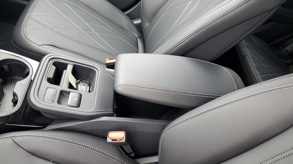 New 2025 Ford Mustang Mach-E Select image 36