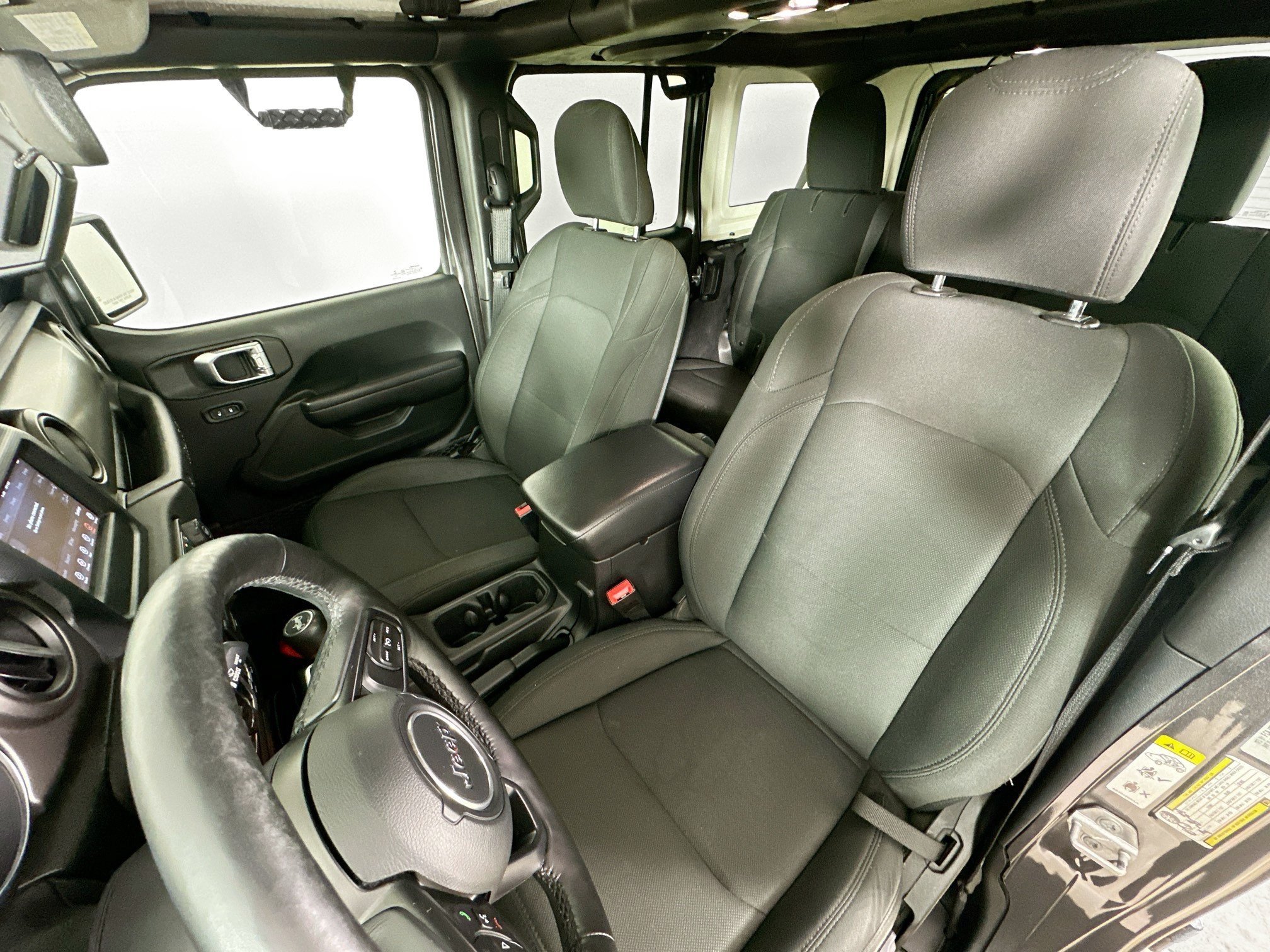 Used 2019 Jeep Wrangler Unlimited Sport S AWD/4WD image 31