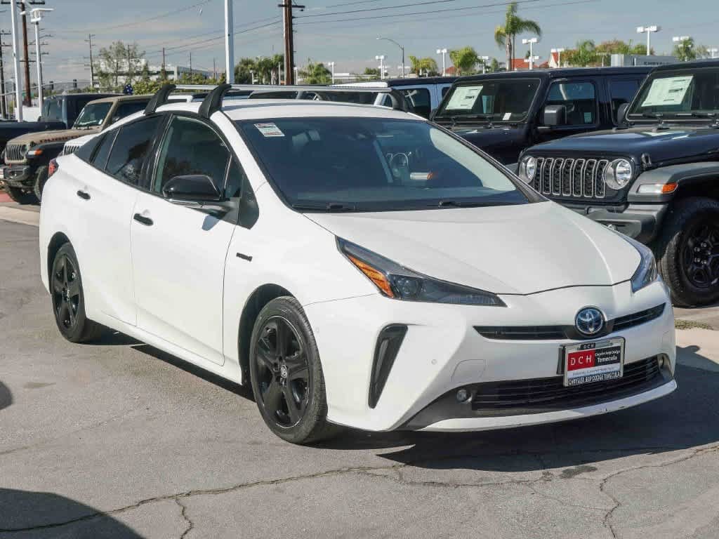Used 2022 Toyota Prius FWD image 3
