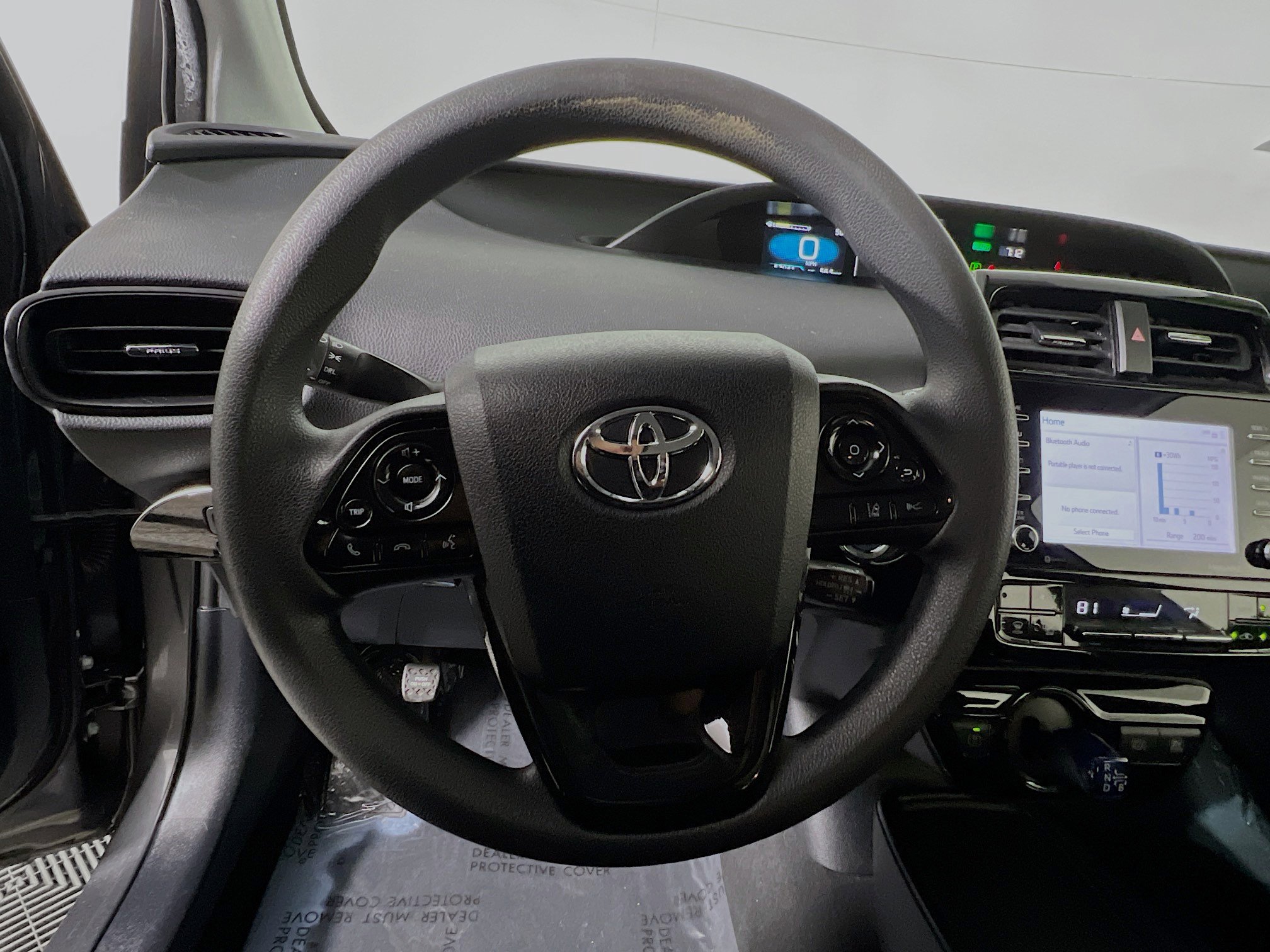 Used 2022 Toyota Prius LE image 17