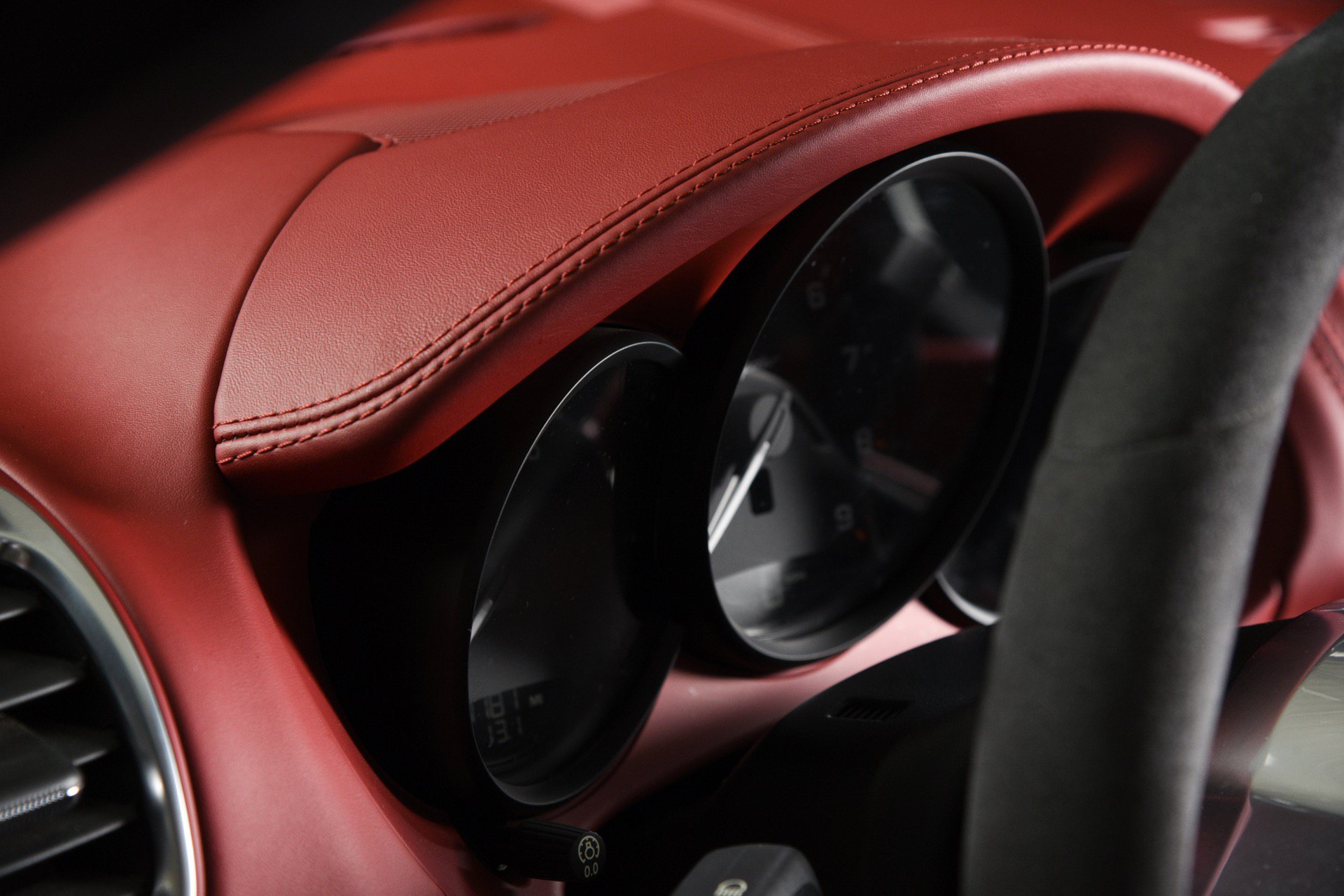 Used 2016 Porsche Boxster Spyder RWD image 24