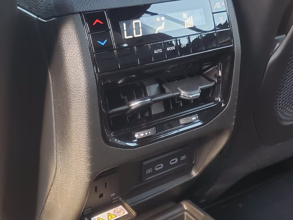 New 2027 Jeep Grand Cherokee L Limited AWD/4WD image 28