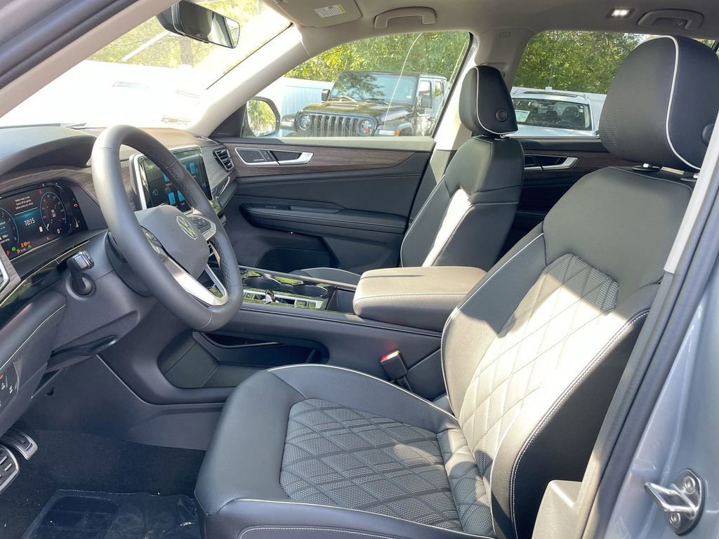 New 2026 Volkswagen Atlas SEL Premium R-Line image 36