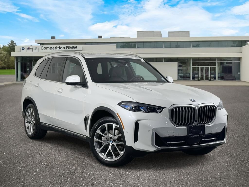 Used 2025 BMW X5 xDrive40i w/ Climate Comfort Package image 1