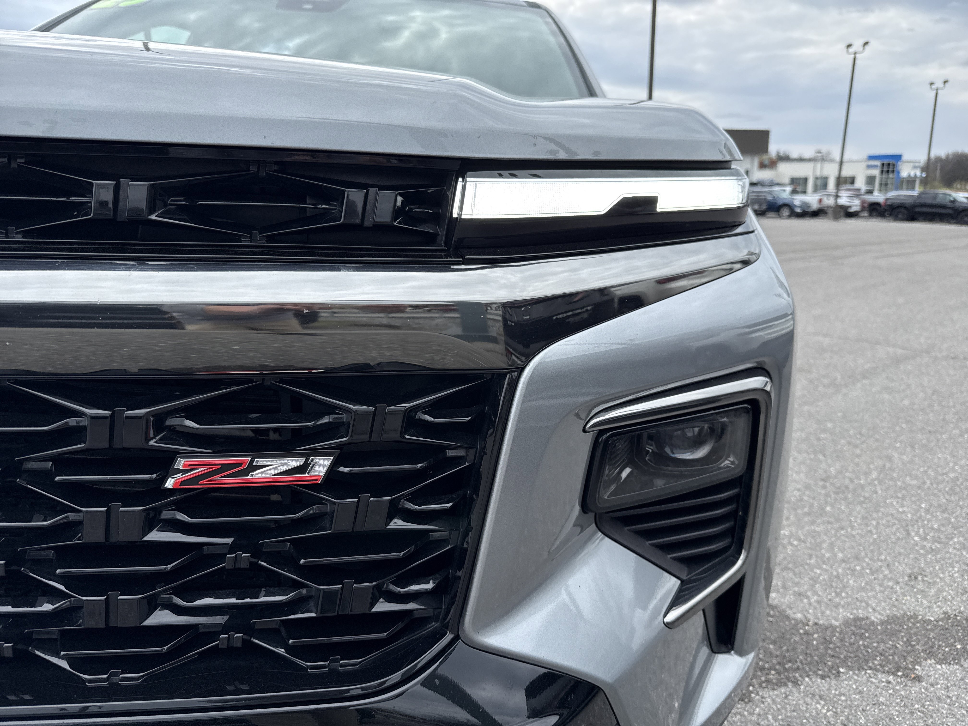 Used 2025 Chevrolet Traverse Z71 image 10