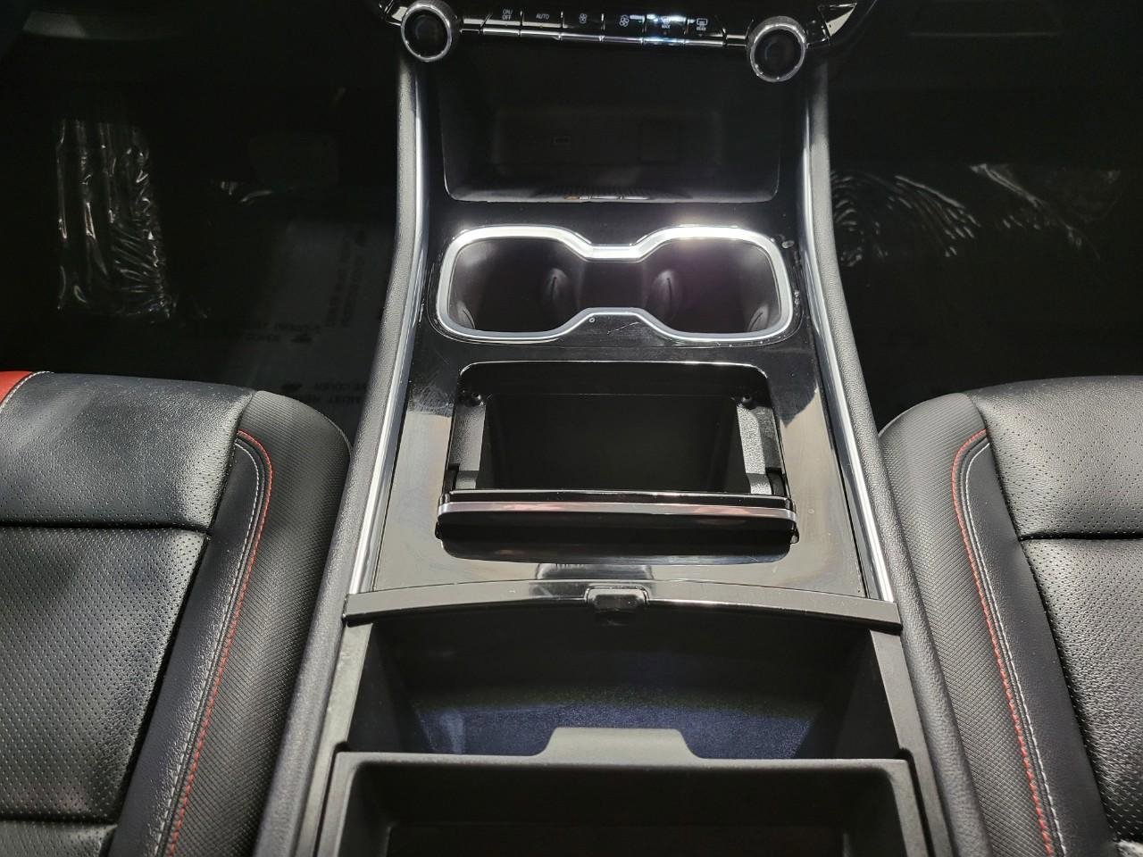 Certified 2024 Chevrolet Traverse RS AWD/4WD image 17