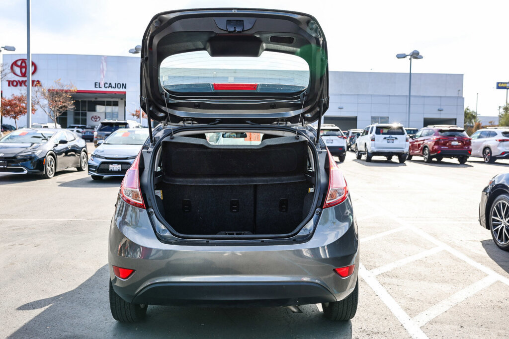 Used 2016 Ford Fiesta SE image 23