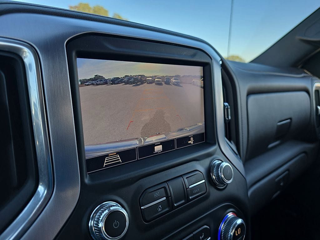 Used 2020 GMC Sierra 1500 SLT RWD image 20