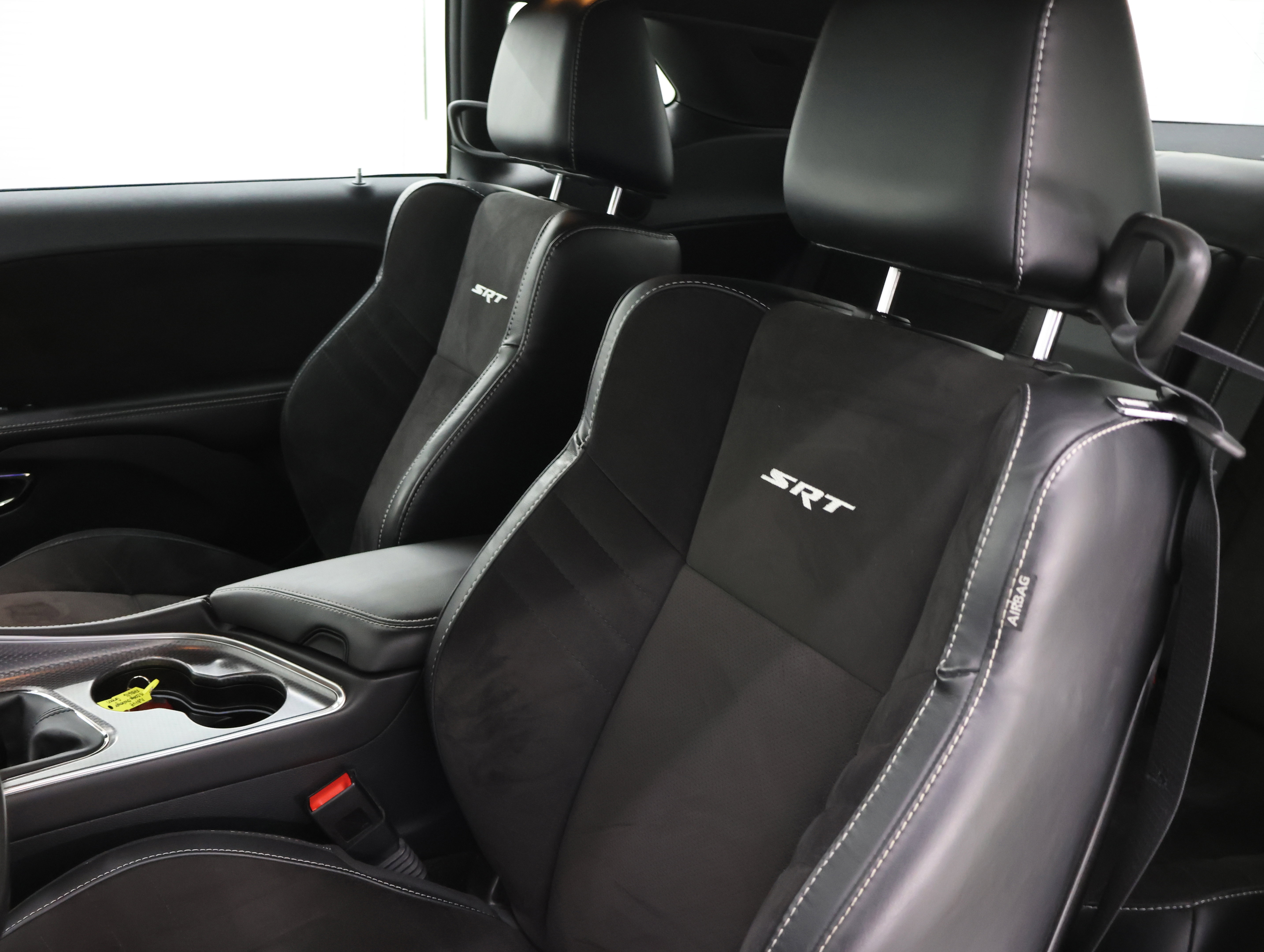 Used 2015 Dodge Challenger SRT Hellcat image 37