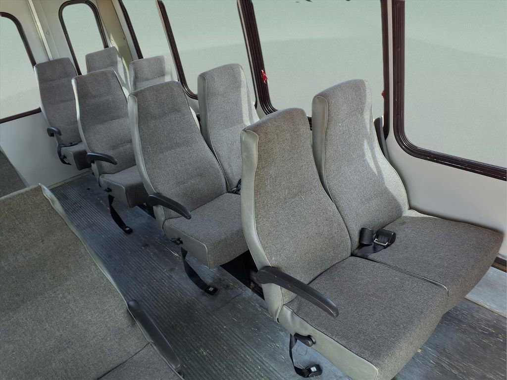 Used 2005 Chevrolet Express 3500 w/ RV Package image 23