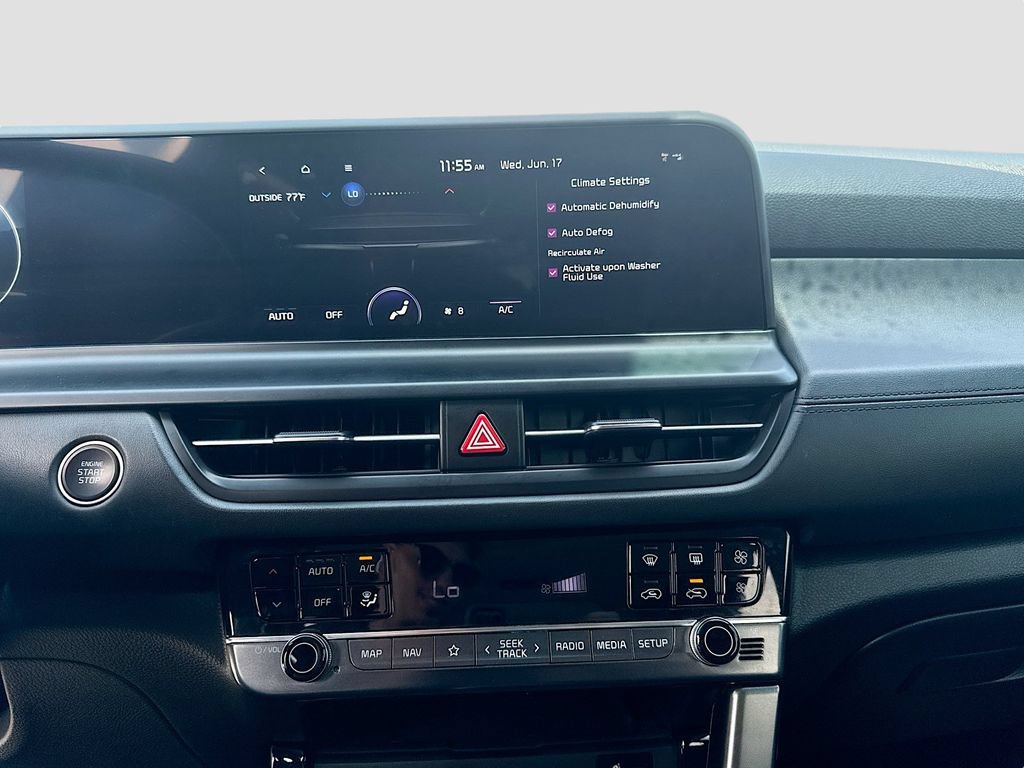 Certified 2024 Kia Seltos SX w/ SX Sunroof Package AWD/4WD image 19