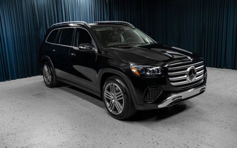 New 2026 Mercedes-Benz GLS 450 450 4MATIC&reg; SUV image 3