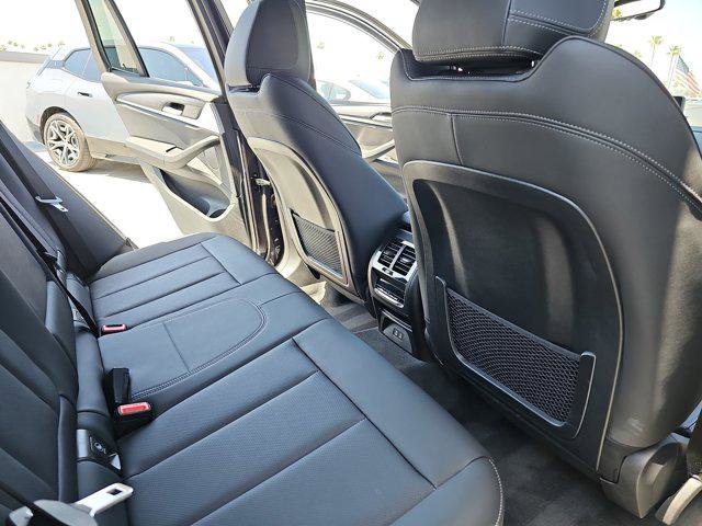 Used 2024 BMW X3 xDrive30i w/ Convenience Package w/ZPA image 11