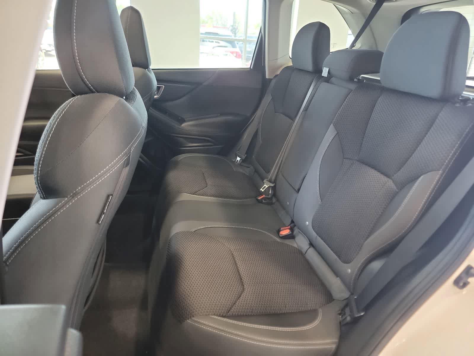 Used 2021 Subaru Forester Premium AWD/4WD image 27