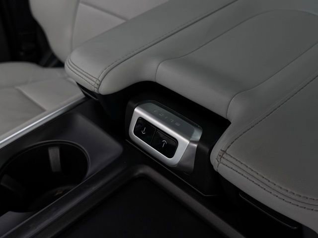 Certified 2025 Ford Expedition Platinum image 36