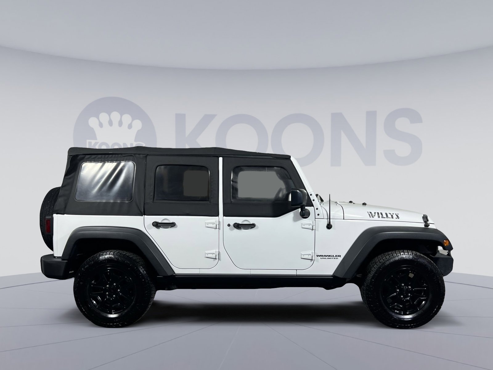 Used 2016 Jeep Wrangler Unlimited Willys image 8