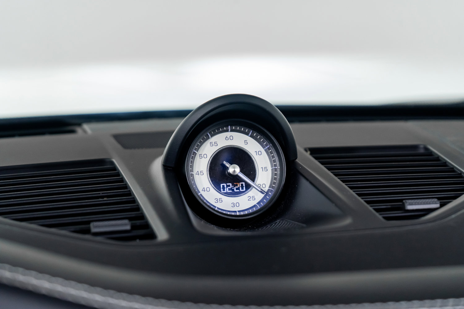 Used 2021 Porsche 911 Turbo S image 39