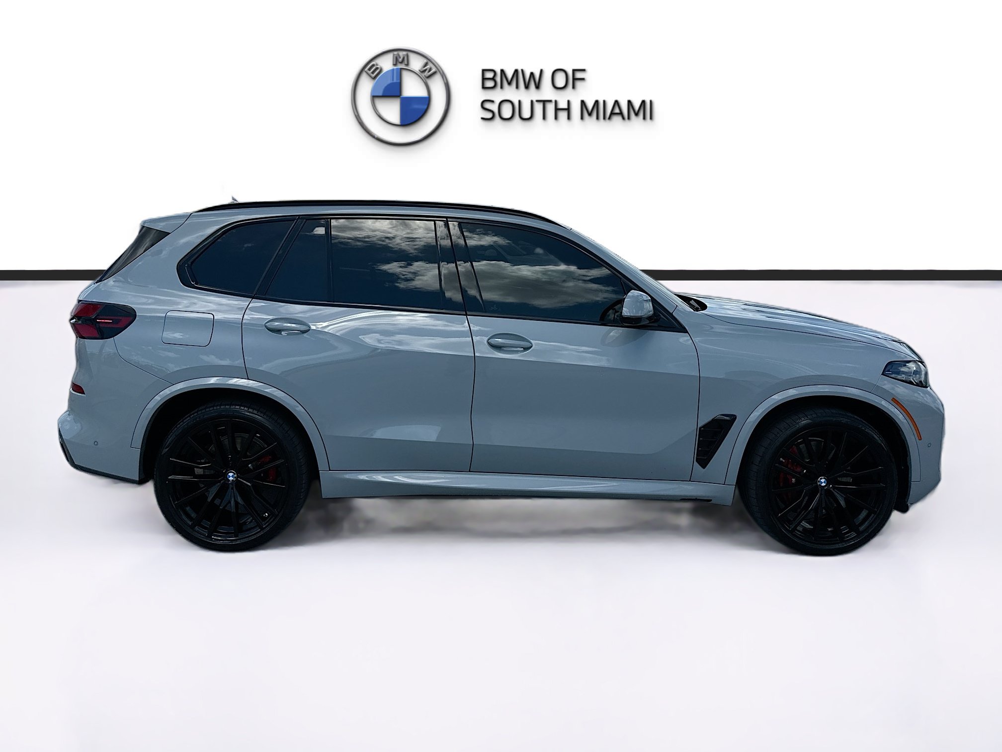 Certified 2024 BMW X5 sDrive40i w/ M Sport Package RWD image 8