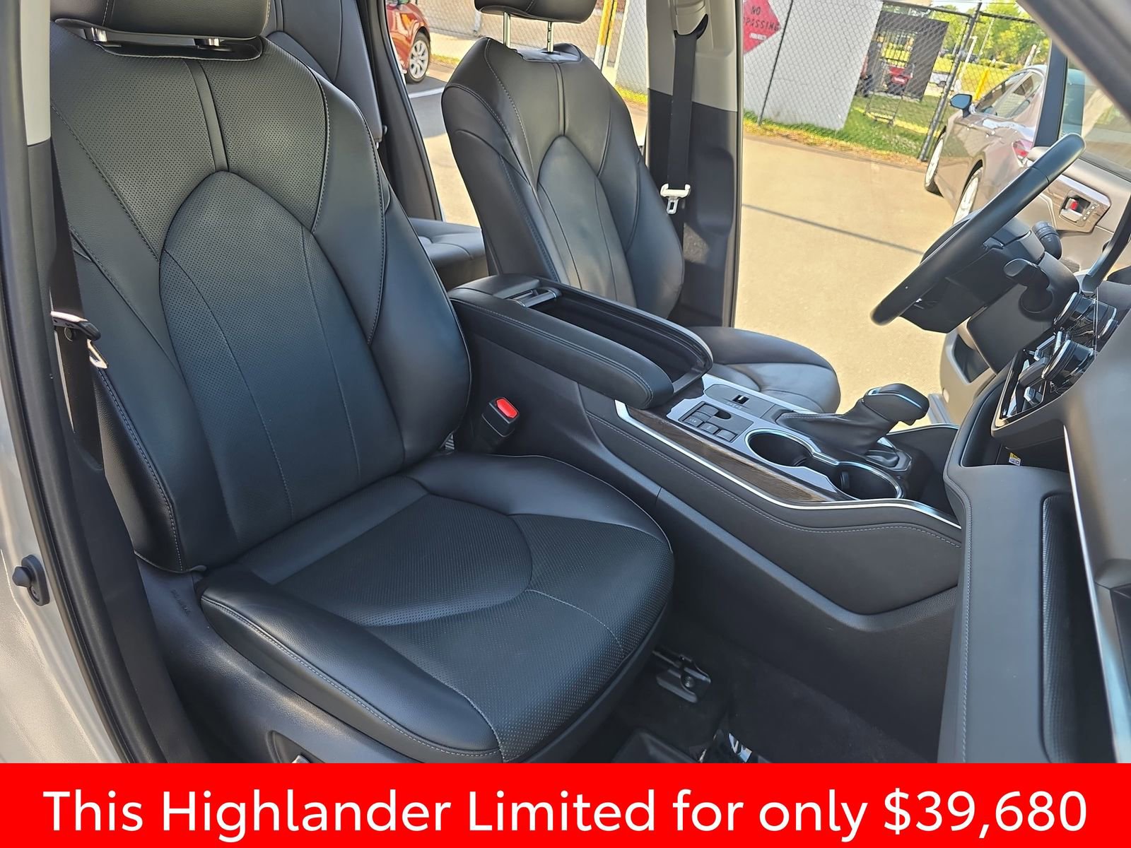 Used 2023 Toyota Highlander Limited image 16