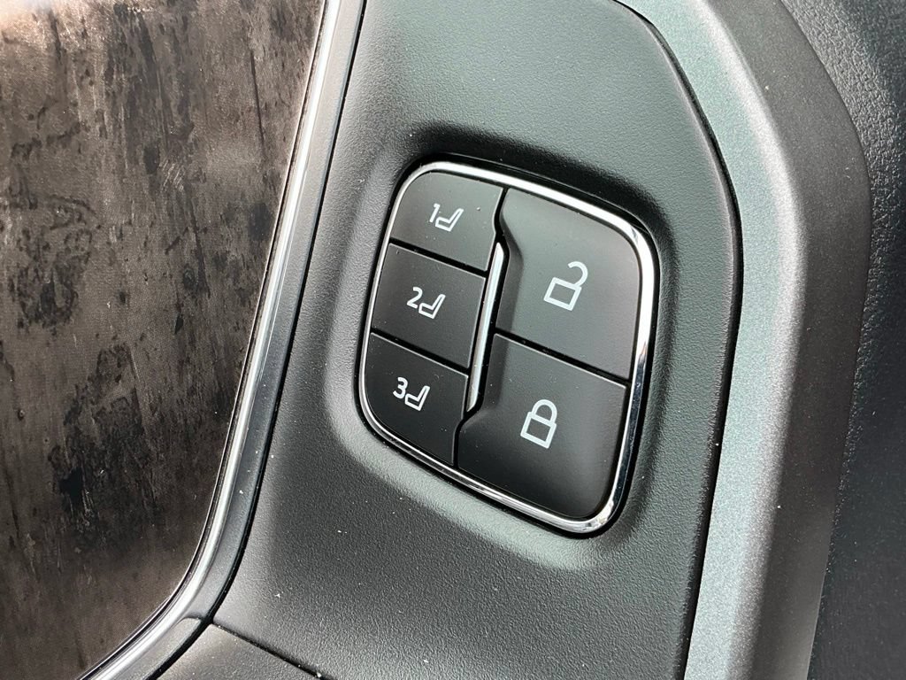 New 2026 Ford F250 Lariat RWD image 27