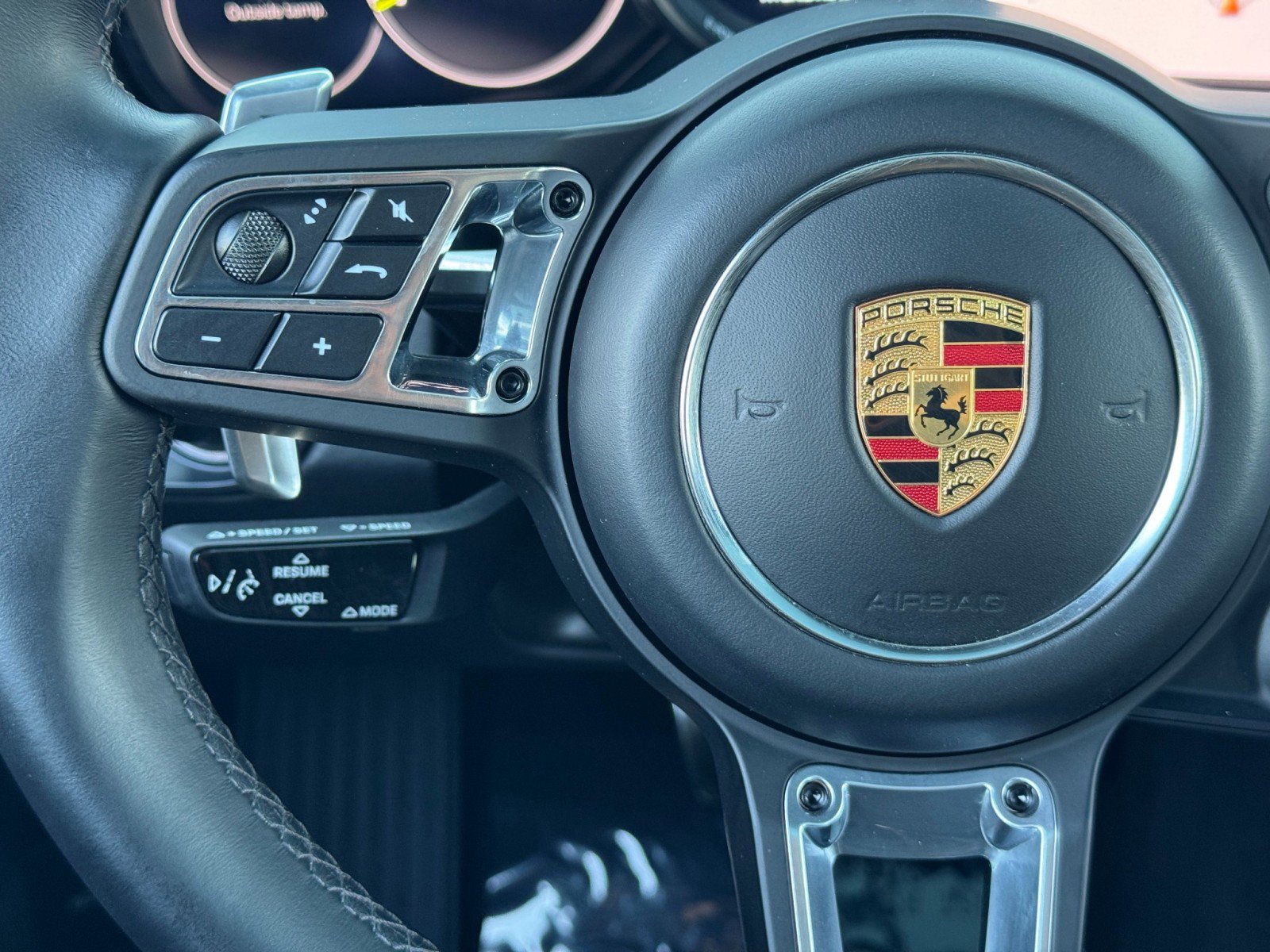 Used 2021 Porsche Cayenne Turbo S image 22
