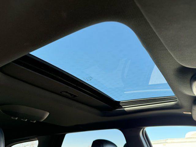 Used 2023 Dodge Durango GT image 42