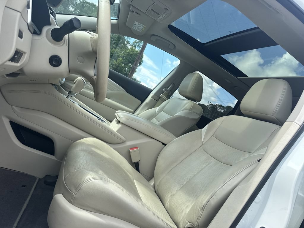 Used 2018 Nissan Murano Platinum w/ Cargo Package FWD image 34