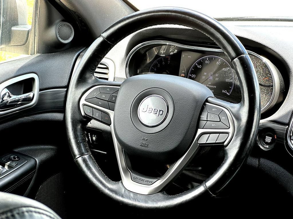 Used 2020 Jeep Grand Cherokee Altitude RWD image 31