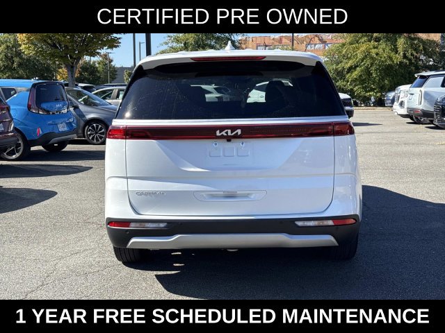 Used 2024 Kia Carnival EX FWD image 3