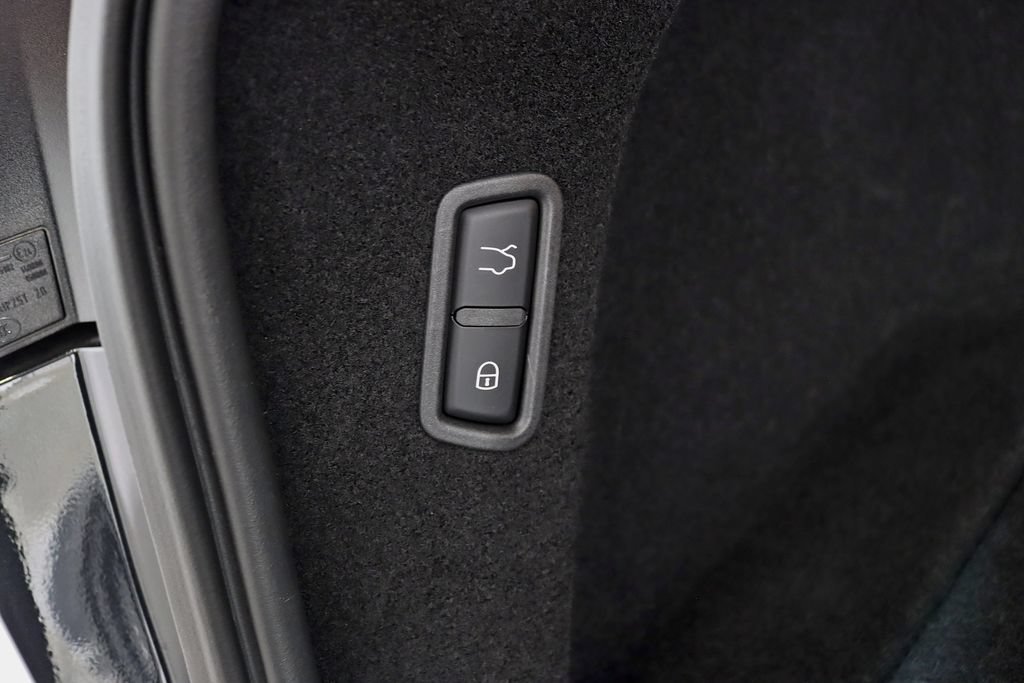 Used 2022 Maserati Levante Modena S AWD/4WD image 40
