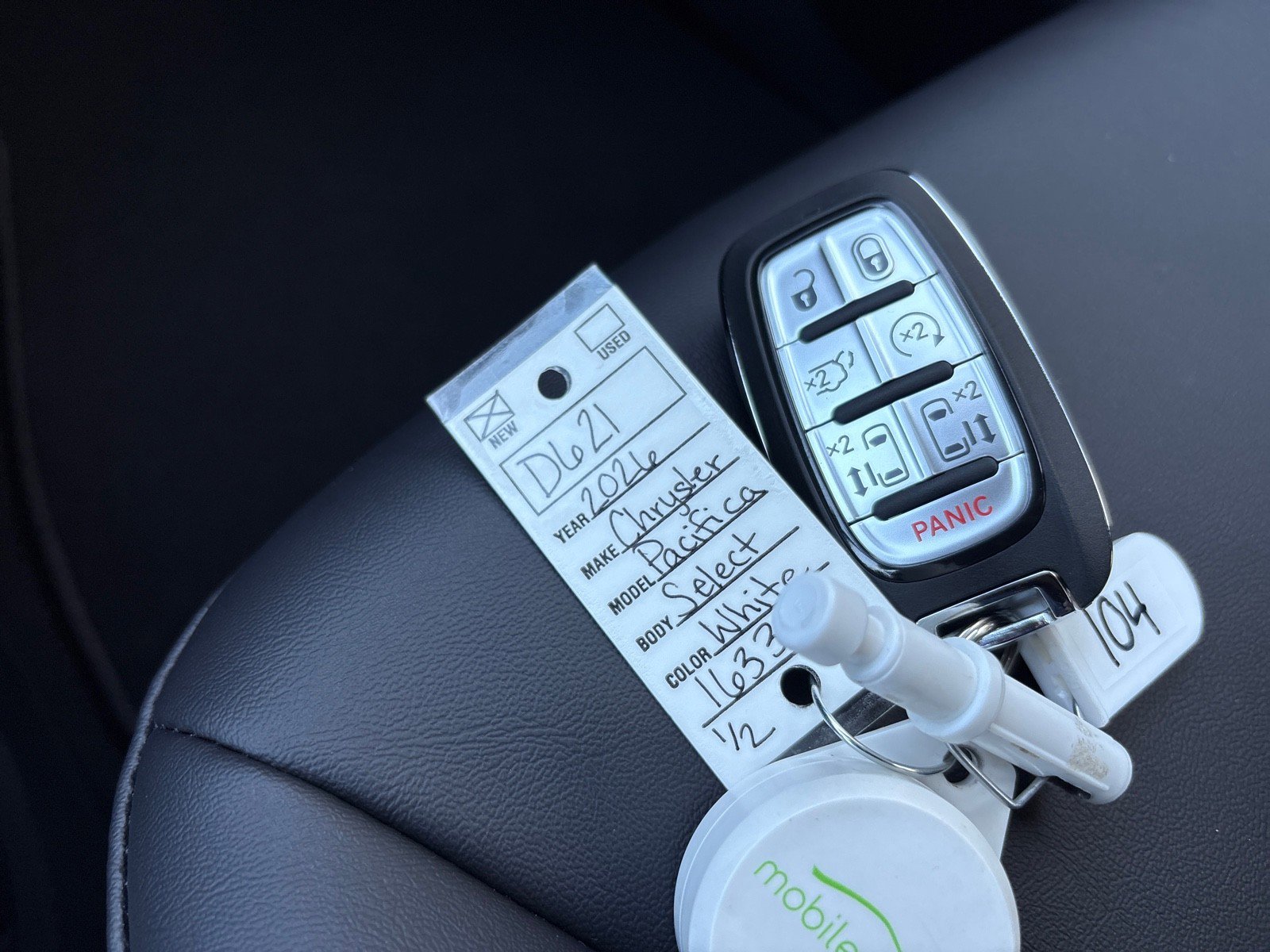 New 2026 Chrysler Pacifica Select image 24