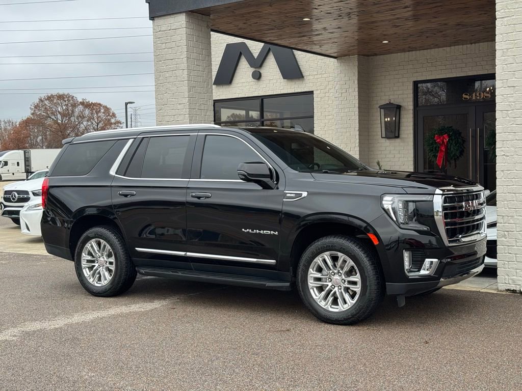 Used 2022 GMC Yukon SLT w/ SLT Premium Package image 19