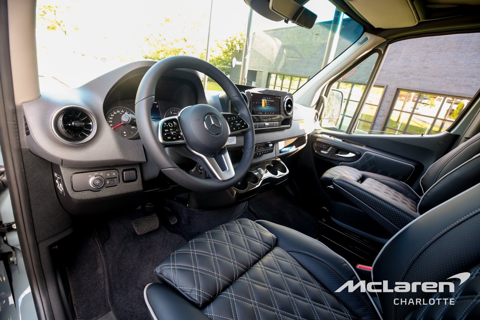 Used 2023 Mercedes-Benz Sprinter 3500 image 10