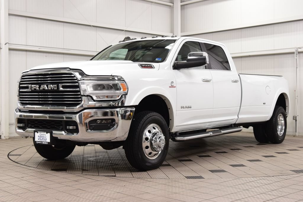 Used 2022 RAM 3500 Laramie AWD/4WD image 3
