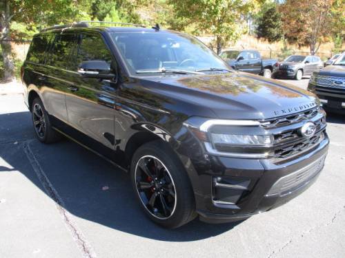 Used 2024 Ford Expedition Limited image 2
