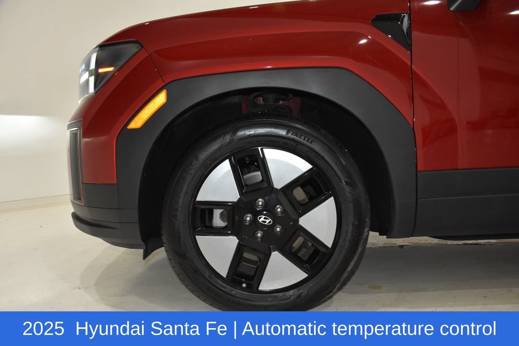 Used 2025 Hyundai Santa Fe SEL AWD/4WD image 7