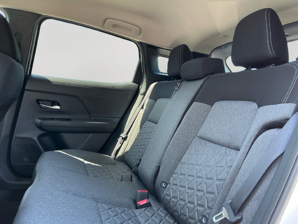 New 2027 Nissan Kicks SV AWD/4WD image 15