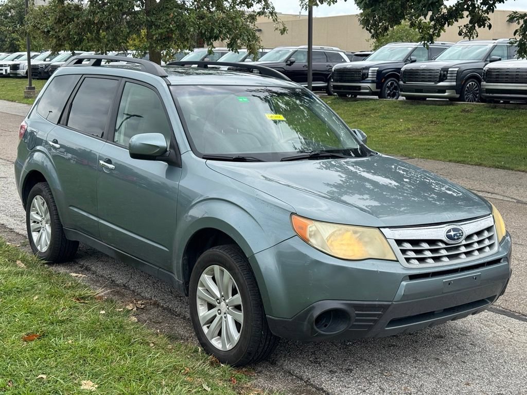 Used 2011 Subaru Forester 2.5X Premium w/ All-Weather Pkg AWD/4WD image 7