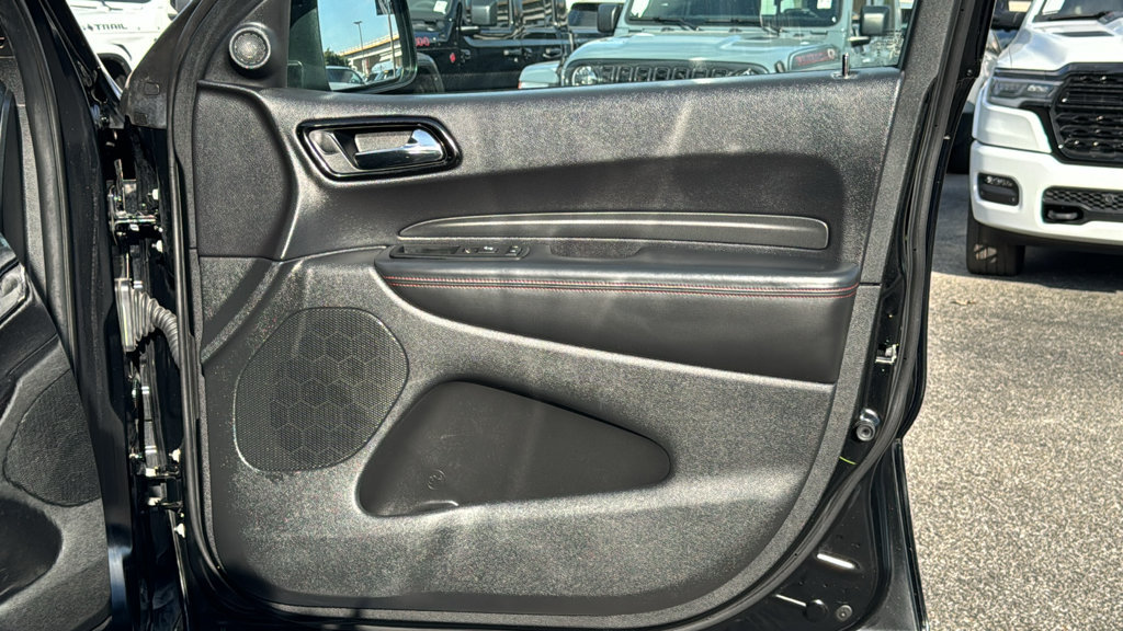 Used 2024 Dodge Durango GT RWD image 25