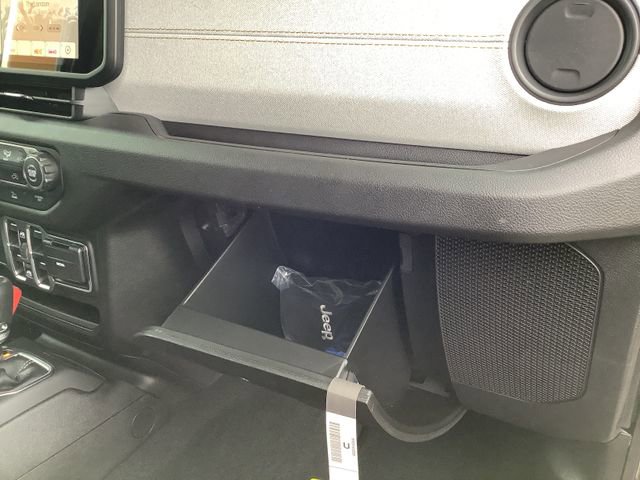 New 2026 Jeep Gladiator Sport image 40