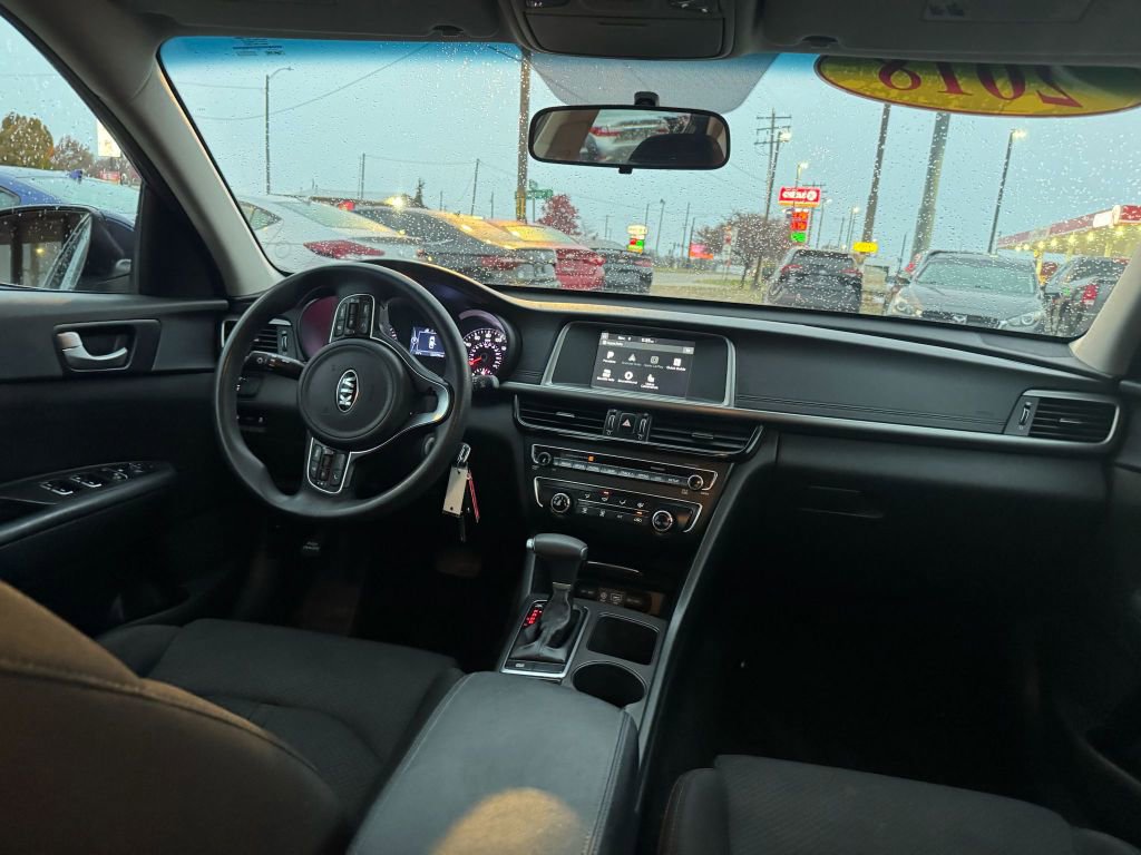 Used 2018 Kia Optima LX image 18