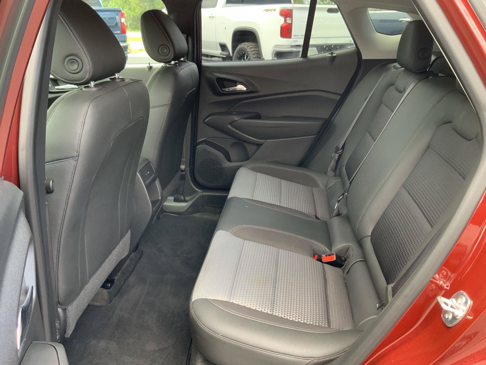 Used 2024 Chevrolet Trax LT w/ Driver Confidence Package FWD image 48