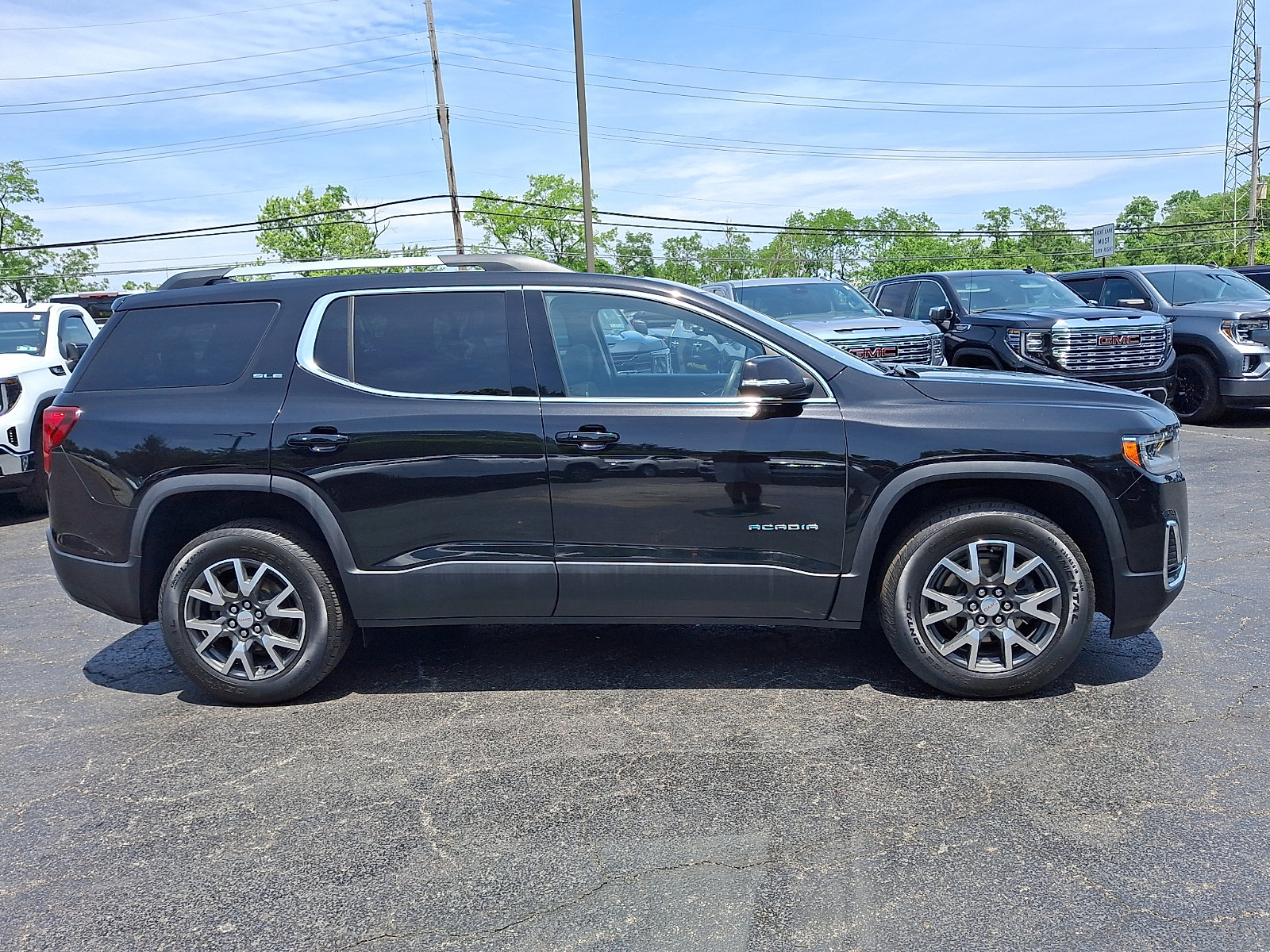 Used 2023 GMC Acadia SLE w/ Driver Convenience Package AWD/4WD image 8