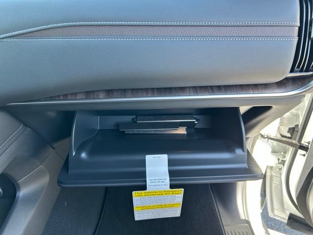 New 2026 Nissan Armada SL w/ Captain's Chari Seat Package AWD/4WD image 38