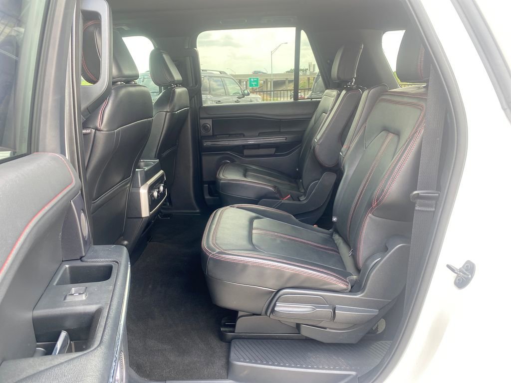 Used 2024 Ford Expedition Max Limited AWD/4WD image 30