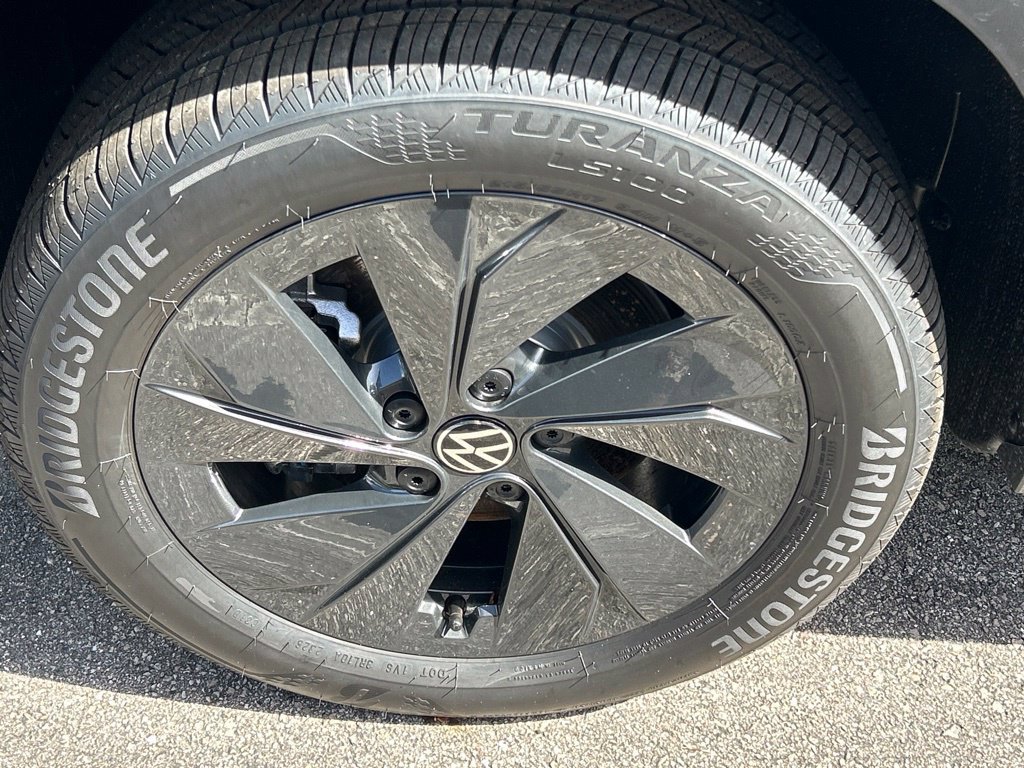 New 2027 Volkswagen Taos S FWD image 49